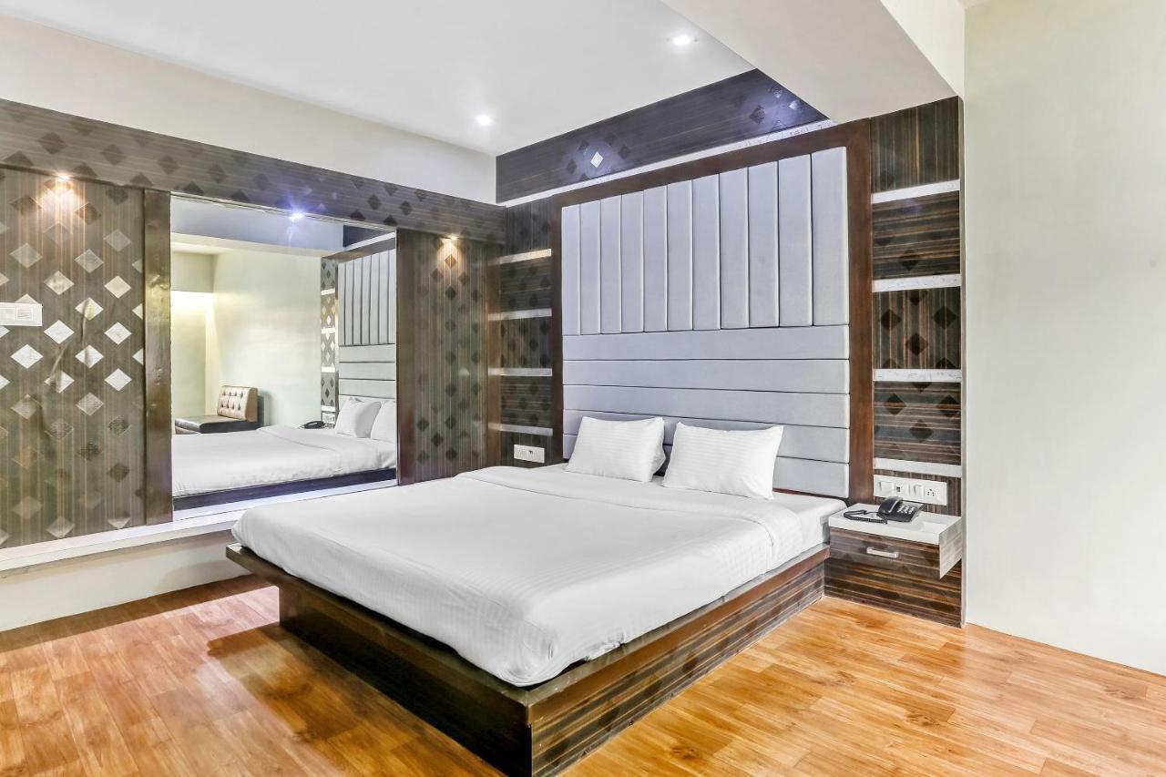 Oyo Flagship 83396 Hotel Vinyasa Residency Mumbai Ngoại thất bức ảnh