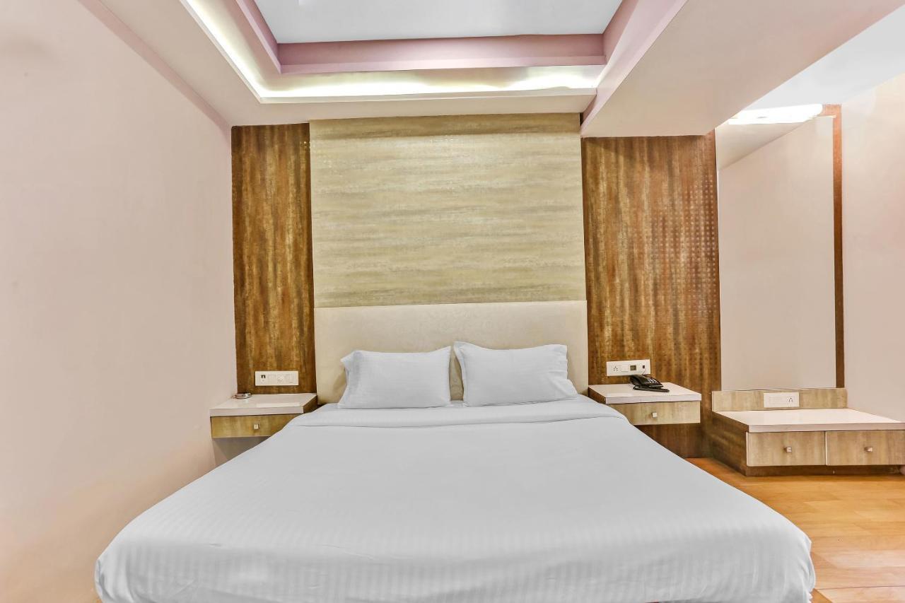 Oyo Flagship 83396 Hotel Vinyasa Residency Mumbai Ngoại thất bức ảnh