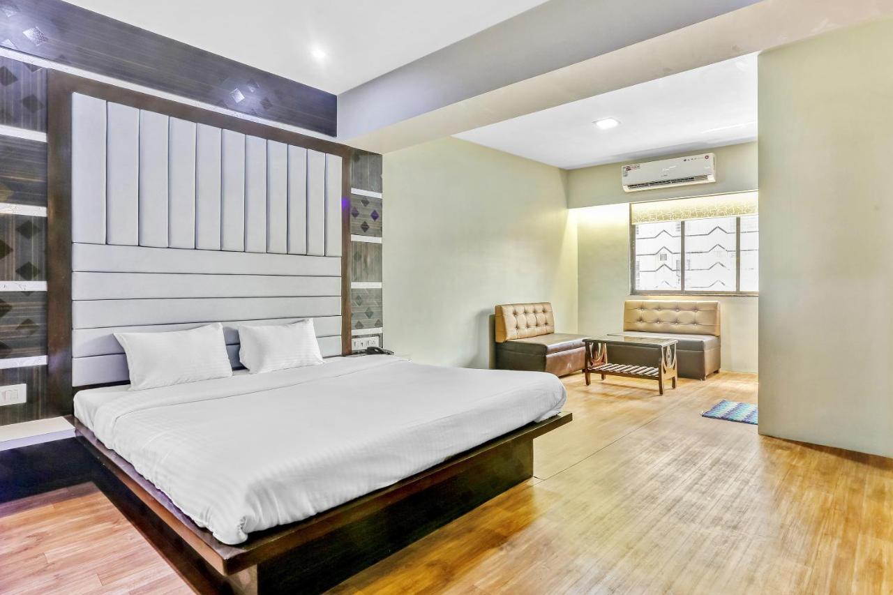 Oyo Flagship 83396 Hotel Vinyasa Residency Mumbai Ngoại thất bức ảnh