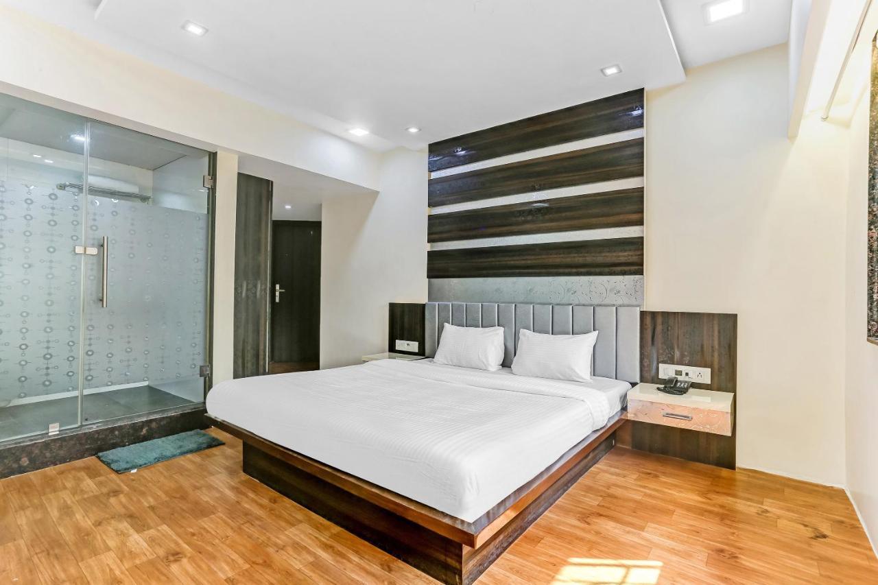 Oyo Flagship 83396 Hotel Vinyasa Residency Mumbai Ngoại thất bức ảnh